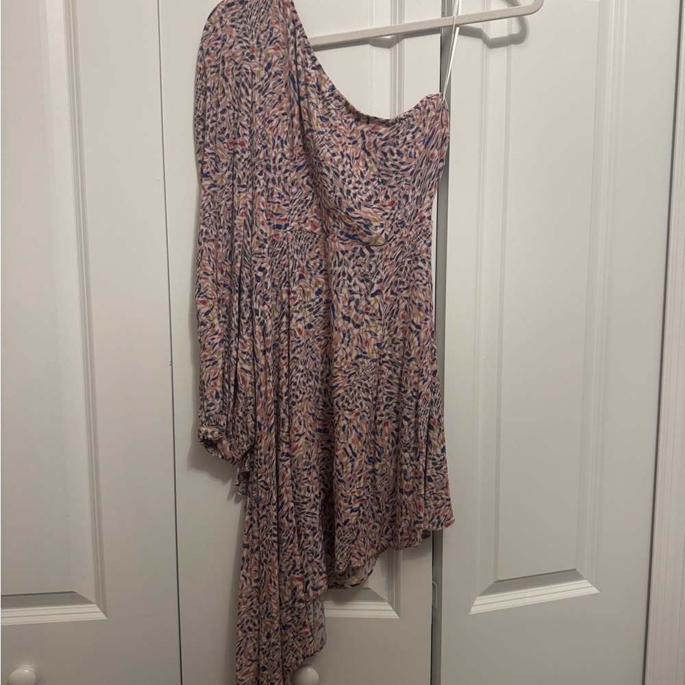 Yumi Kim One-Shoulder Floral Print Dress in Pink and Blue - Picture 4 of 5